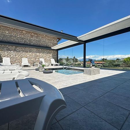 Agriturismo Al Mancino Lonato Exterior photo